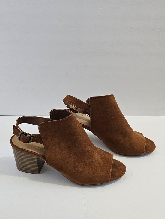 Shoes - Women’s Suede Peep-Toe Block Heel Sandals - Brown